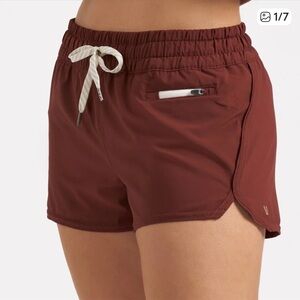 Vuori Clementine Shorts Brick Size Small